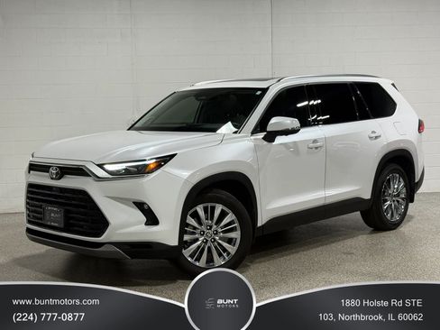 Used 2024 Toyota Grand Highlander AWD image 1