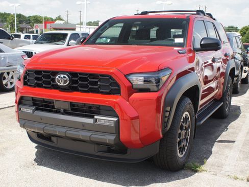 Used 2025 Toyota 4Runner TRD Off-Road Premium AWD/4WD image 1