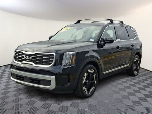 Used 2024 Kia Telluride S image 3