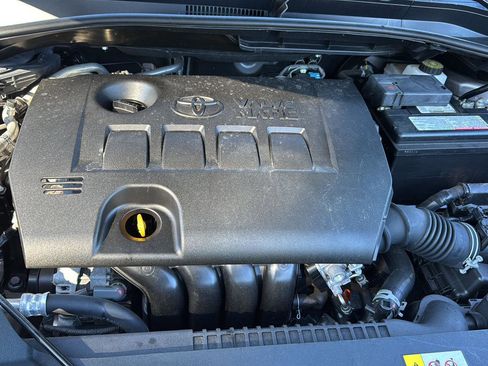 Used 2019 Toyota C-HR Limited image 28