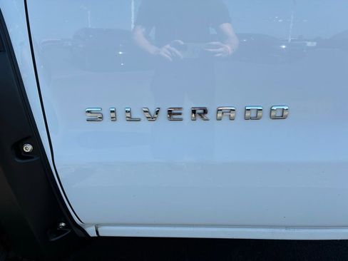 Used 2016 Chevrolet Silverado 1500 W/T w/ WT Convenience Package AWD/4WD image 9