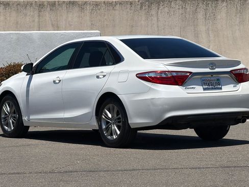 Used 2016 Toyota Camry SE FWD image 7
