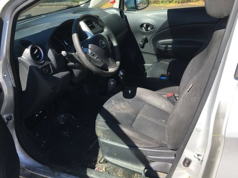 Used 2018 Nissan Versa Note S FWD image 4