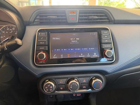 Used 2025 Nissan Versa SV FWD image 17