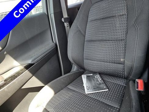 Used 2025 Chevrolet Equinox LT image 10