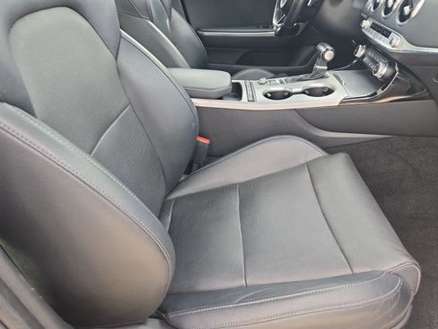 Used 2019 Kia Stinger GT1 image 21