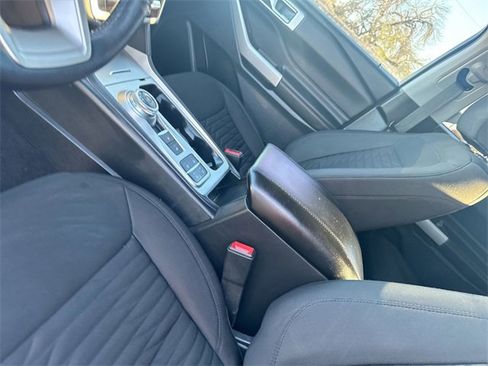 Used 2021 Ford Explorer XLT image 27
