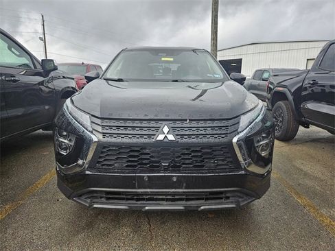 Used 2024 Mitsubishi Eclipse Cross AWD image 2