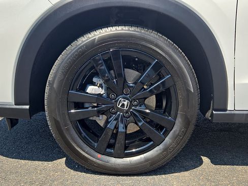 Certified 2026 Honda HR-V Sport image 9