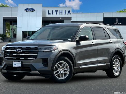 Certified 2025 Ford Explorer Active image 1