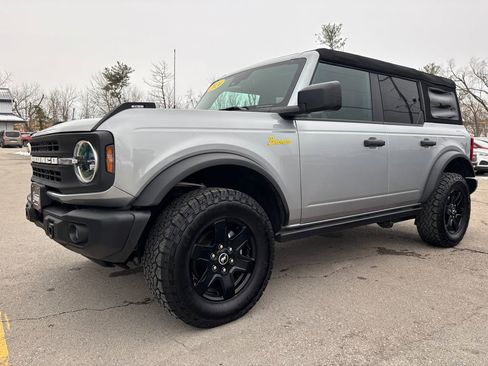 Used 2024 Ford Bronco Black Diamond image 1