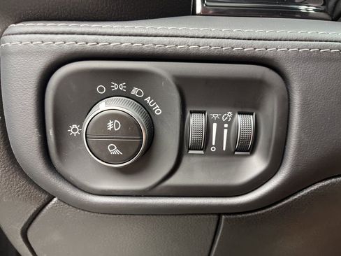 New 2026 RAM 2500 Limited image 13