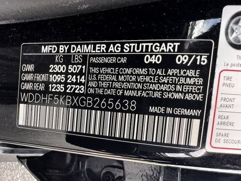 Used 2016 Mercedes-Benz E 350 Sedan w/ Keyless Go Package image 35