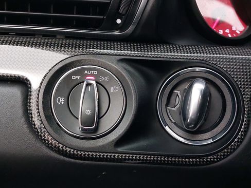 Certified 2019 Porsche 911 Turbo image 25