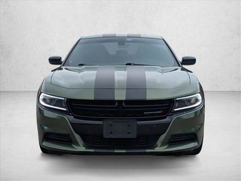 Used 2022 Dodge Charger SXT w/ Blacktop Package RWD image 2