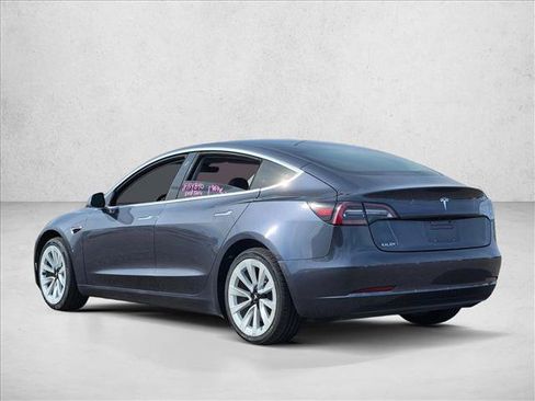 Used 2018 Tesla Model 3 Mid Range image 6