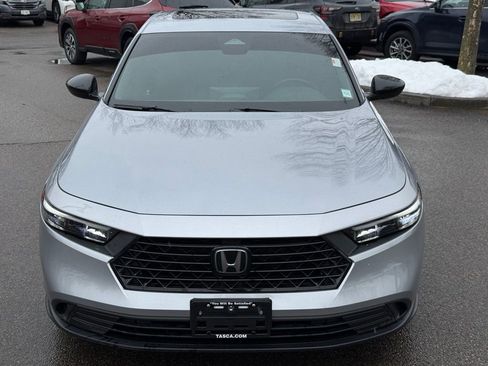 Used 2023 Honda Accord Sport image 2