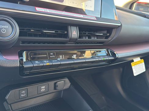 New 2026 Toyota Prius Plug-In Hybrid image 22