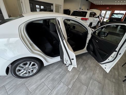 Used 2016 Scion iA image 15