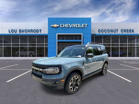Used 2023 Ford Bronco Sport Outer Banks w/ Tech Package AWD/4WD image 4