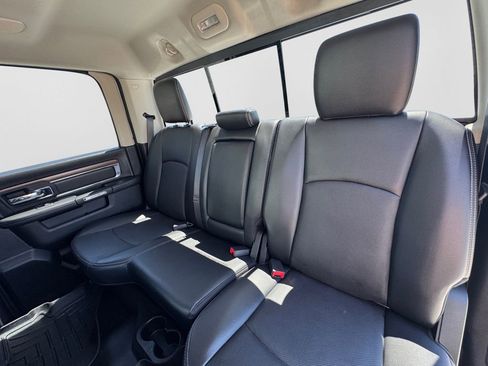 Used 2017 RAM 1500 Laramie w/ Convenience Group AWD/4WD image 12