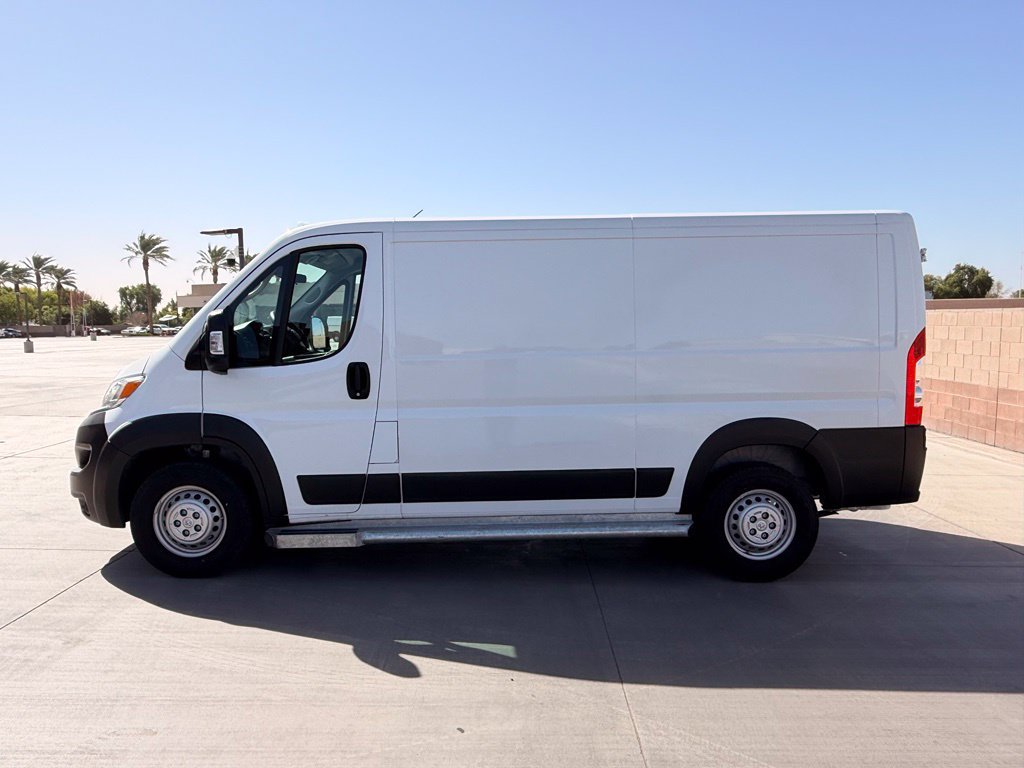 Used 2025 RAM ProMaster 2500 w/ U-Haul Equipment Group FWD image 11