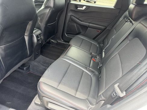 Used 2023 Ford Escape ST-Line AWD/4WD image 12