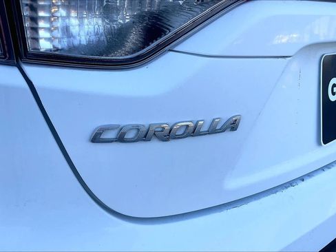 Used 2022 Toyota Corolla LE image 30