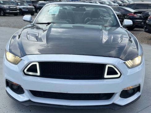 Used 2015 Ford Mustang GT Premium RWD image 2