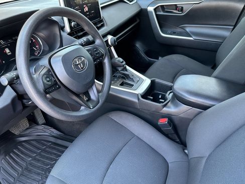 Used 2023 Toyota RAV4 LE FWD image 10