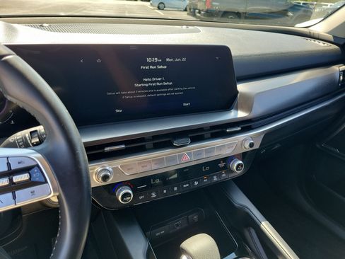 Used 2023 Kia Telluride LX FWD image 30
