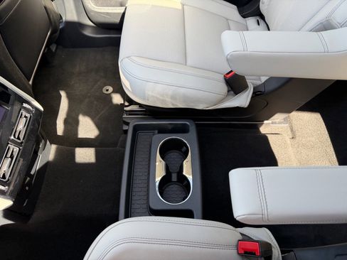 New 2026 Lincoln Aviator Reserve AWD/4WD image 22