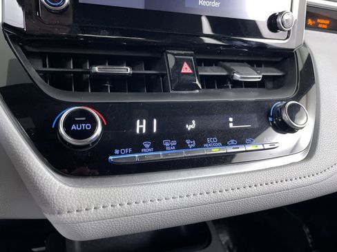 Used 2020 Toyota Corolla SE image 16