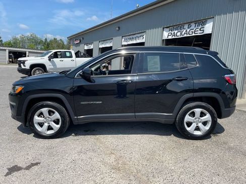 Used 2021 Jeep Compass Latitude AWD/4WD image 4