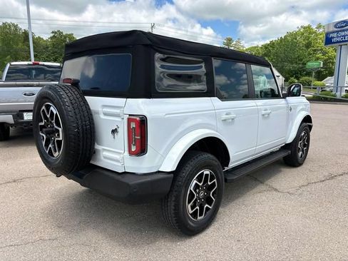 Used 2024 Ford Bronco Outer Banks AWD/4WD image 3