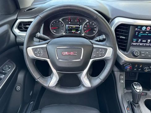 Used 2018 GMC Acadia SLT image 16