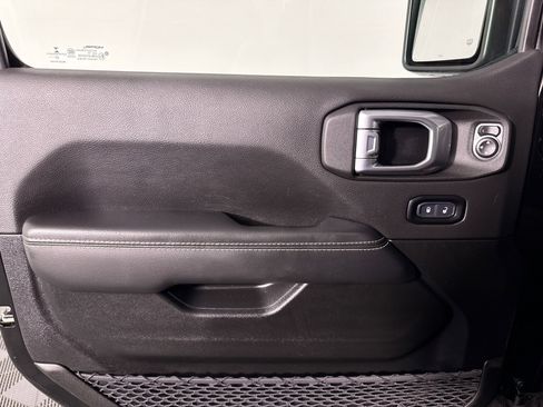 Used 2022 Jeep Wrangler Unlimited Rubicon 4xe w/ Cold Weather Group image 16