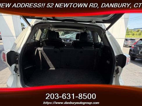 Used 2015 Toyota Highlander XLE AWD/4WD image 30