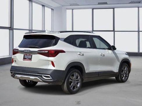 Used 2023 Kia Seltos S FWD image 7