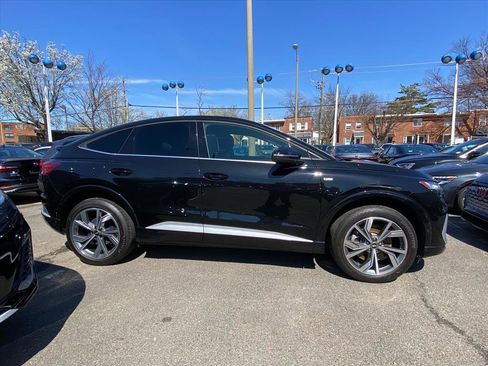 Used 2023 Audi Q4 e-tron Premium Plus w/ Premium Plus image 2