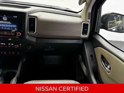 Certified 2022 Nissan Frontier SV image 19