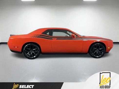 Used 2022 Dodge Challenger SXT w/ Blacktop Package RWD image 9