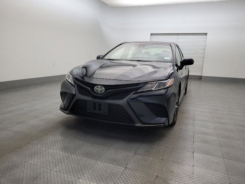 Used 2018 Toyota Camry SE image 15