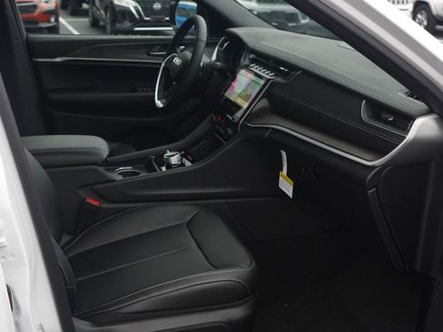 New 2025 Jeep Grand Cherokee Limited w/ Trailer Tow Package image 54