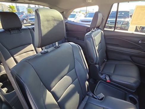 Used 2020 Honda Pilot Elite image 18