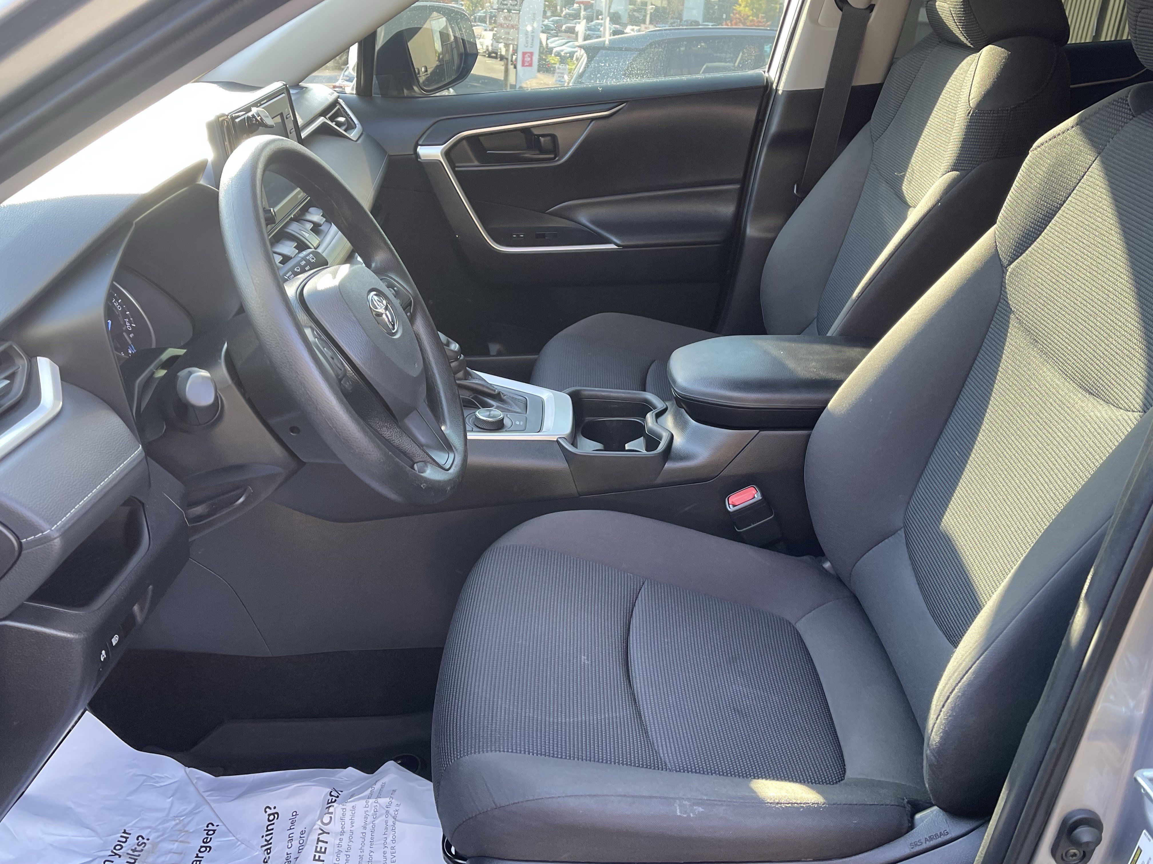 Certified 2021 Toyota RAV4 LE AWD/4WD image 12