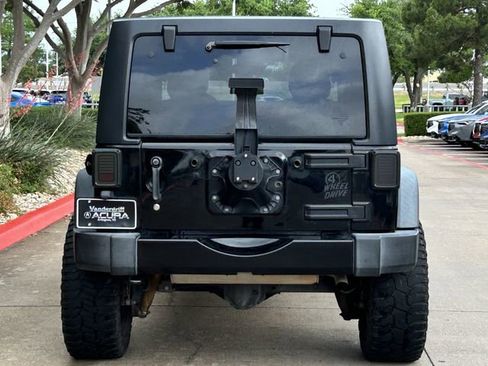 Used 2017 Jeep Wrangler Unlimited Sport image 5