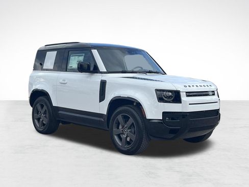 Used 2025 Land Rover Defender 90 X-Dynamic SE AWD/4WD image 6