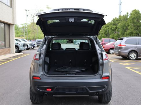 Used 2022 Jeep Cherokee Trailhawk AWD/4WD image 5
