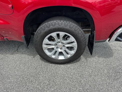Used 2025 Chevrolet Silverado 1500 LTZ AWD/4WD image 19